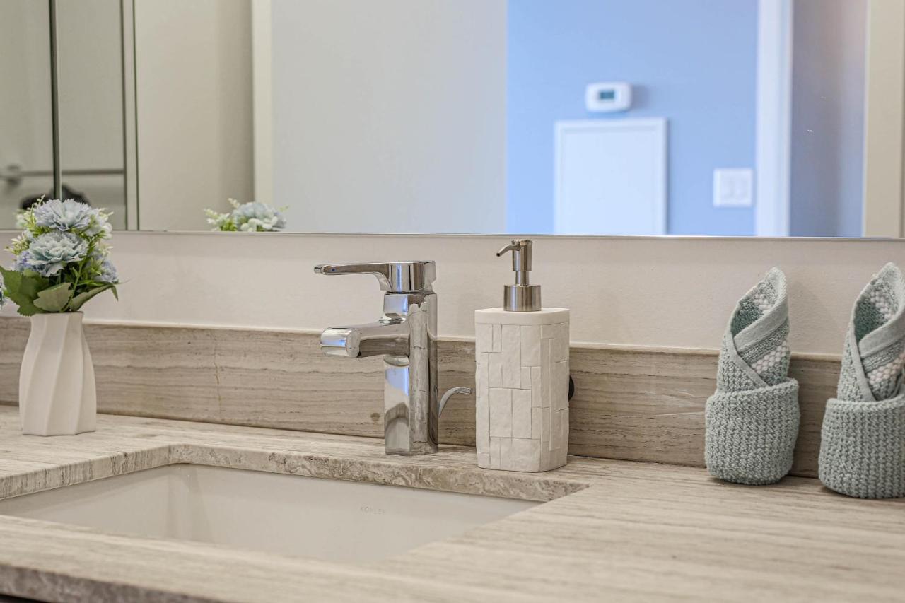 Luxury View In Toronto Downtown 3 Bedroom 2.5 Bathroom 1 Parking Εξωτερικό φωτογραφία