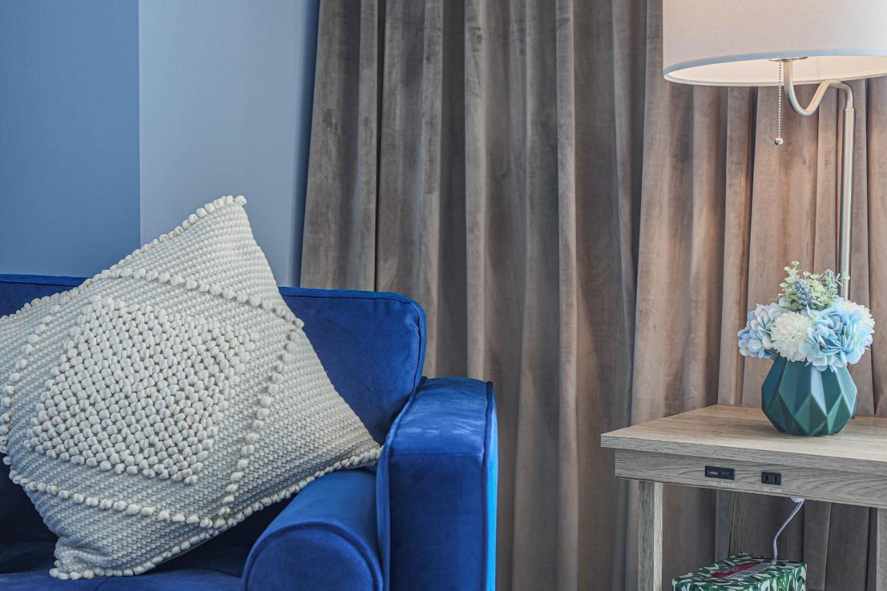 Luxury View In Toronto Downtown 3 Bedroom 2.5 Bathroom 1 Parking Εξωτερικό φωτογραφία